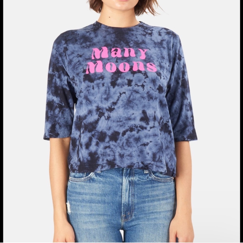 MOTHER
The Elbow Boxy Goodie Many Moons Tee